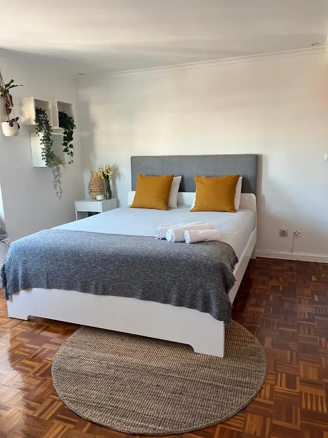 Quarto Privativo Com Varanda E Vista Para O Rio Lisboa Rum i privatbostad